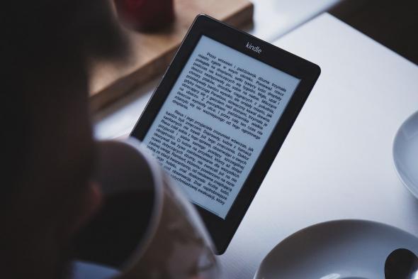 كيفية نقل الكتب الإلكترونية إلى جهاز Kindle