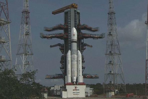 شاهد: وكالة الفضاء الهندية تطلق 36 قمرا صناعيا