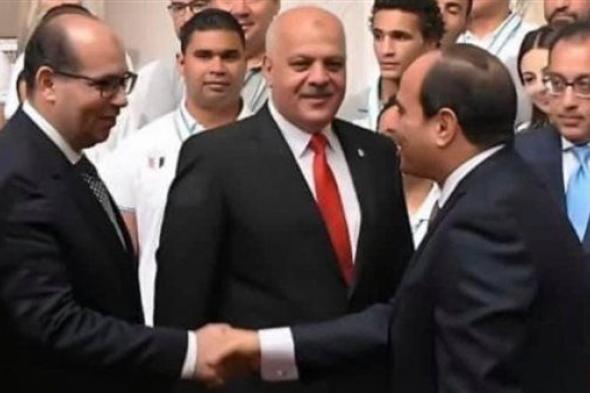 إدريس: نهدي الفوز بالدرع العام بالبطوله الإفريقية للسباحة للشباب لفخامة الرئيس عبد الفتاح السيسي