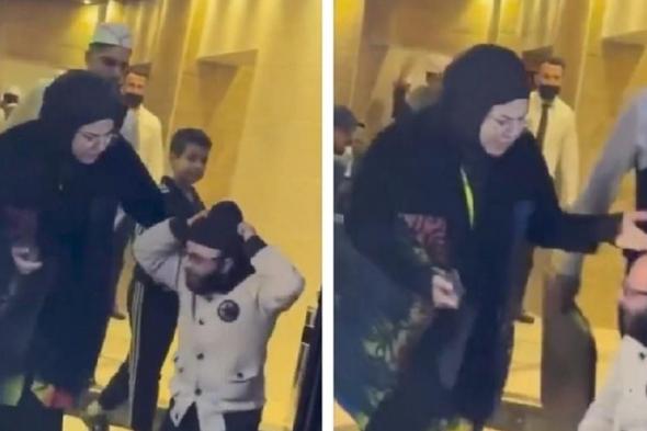 زوجة تعنف زوجها بسبب قصر قامته.. فيديو