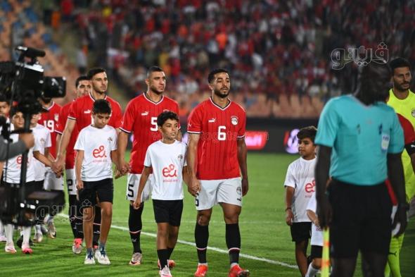 تصفيات أمم إفريقيا، منتخب مصر يبحث عن الهدف الأول أمام موريتانيا بعد 30 دقيقة (صور)الجمعة 11/أكتوبر/2024 - 07:33 م
يواجه منتخب مصر الأول لكرة القدم بقيادة مديره الفني حسام حسن، نظيره الموريتاني اليوم الجمعة باستاد القاهرة الدولي، ضمن مواجهات الجولة الثالثة من التصفيات المؤهلة لكأس الأمم الإفريقية 2025 بالمغرب .