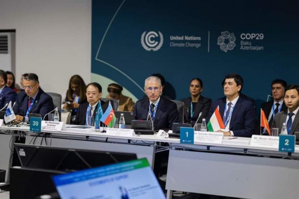 دول العالم تتكاتف في COP29 لتنفيذ اتفاق باريس وتعزيز التنمية المستدامة (صور)الخميس 14/نوفمبر/2024 - 07:33 م
اجتمع اليوم الخميس، نخبة من وزراء وممثلي الحكومات ووكالات التعاون الإنمائي، بدعوة من رئاسة مؤتمر الأطراف COP29 ولجنة المساعدة الإنمائية التابعة لمنظمة التعاون والتنمية في الميدان الاقتصادي ووكالة التنمية الدولية الأذربيجانية، لمناقشة سبل تعزيز التعاون الدولي في مجال المناخ والتنمية المستدامة. وقد ركز